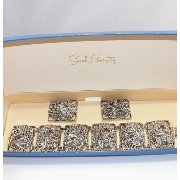 Sarah Coventry Book Chain Floral Bracelet Earrings Set, 1960s, Original Box - Picture 2 of 10